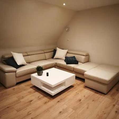 Maiblumenfels Appartement *